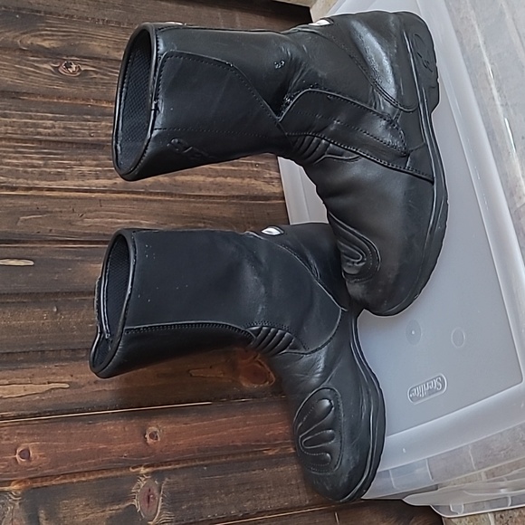 Alpinestars Gore-Tex Motorcycle Boots, Euro 41 / US 7.5 Men's, Black or Women 9 - Picture 7 of 7